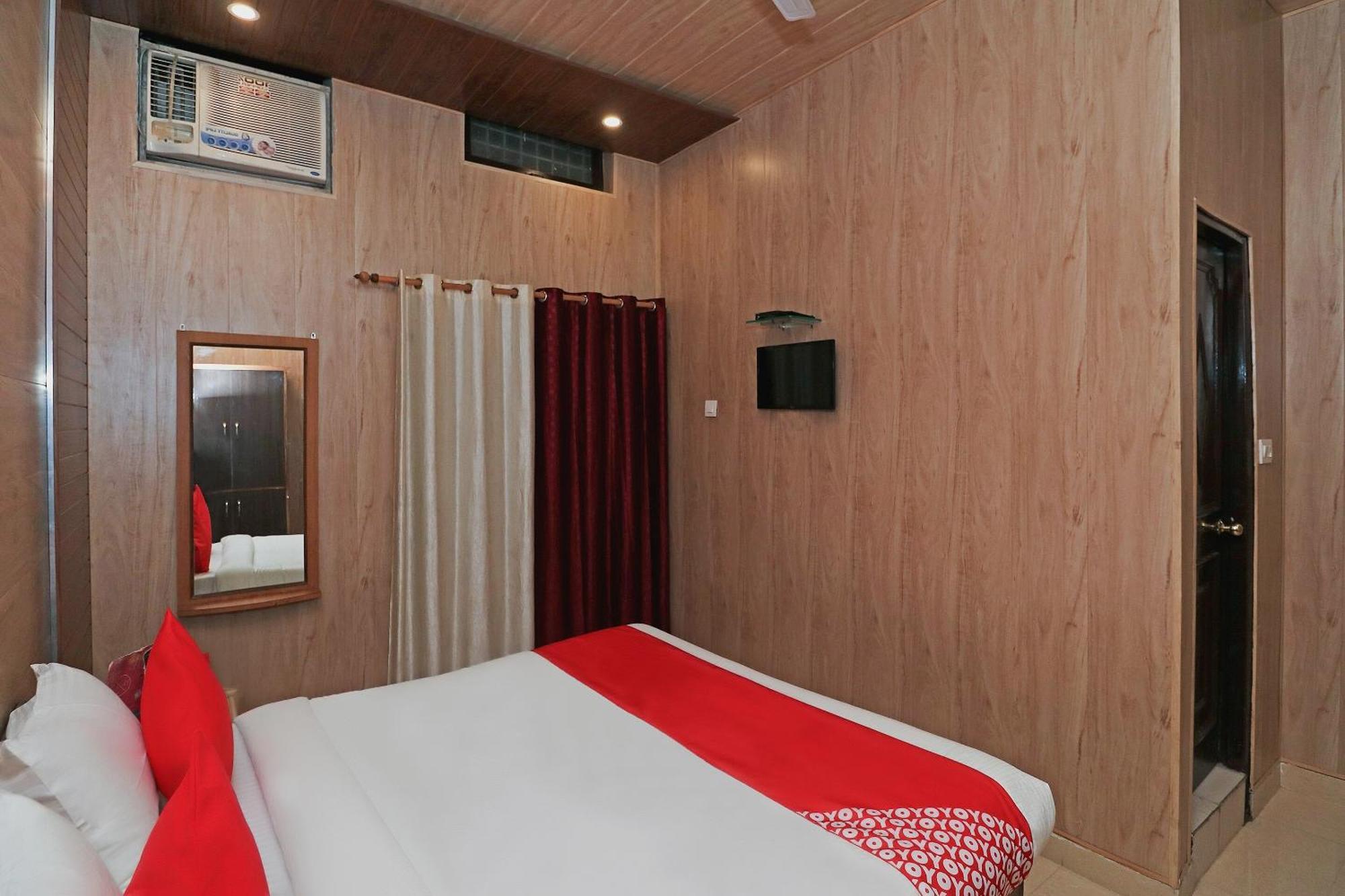 Hotel O Mahalaxmi Palace Dehradun Bagian luar foto